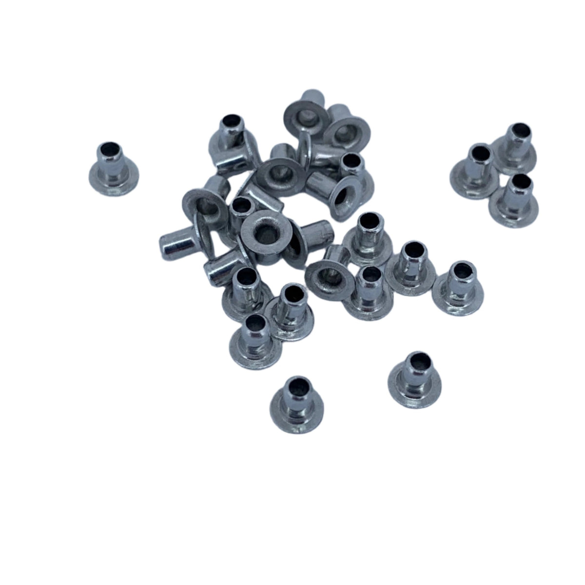 Pliers rivet punch to set eyelets in labels