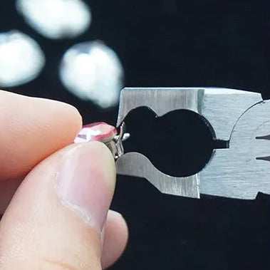 Jewelry repair nippers for lifting stone settings
