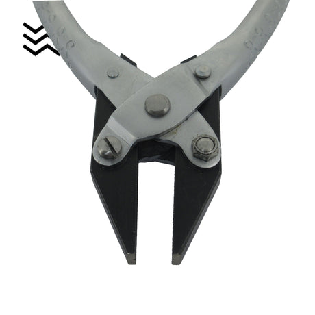 Serrated parallel jaw pliers for secure jewellery gripping and bending